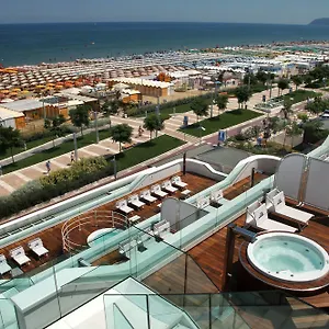 T-Suite Hotel 4* Риччоне